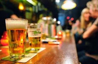 Bier in het cafe duurder